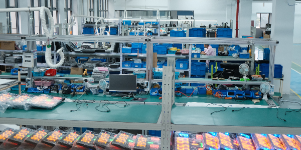 爆款背后，誰(shuí)是關(guān)鍵推手？贛鑫電子：極速交付才是確定性答案